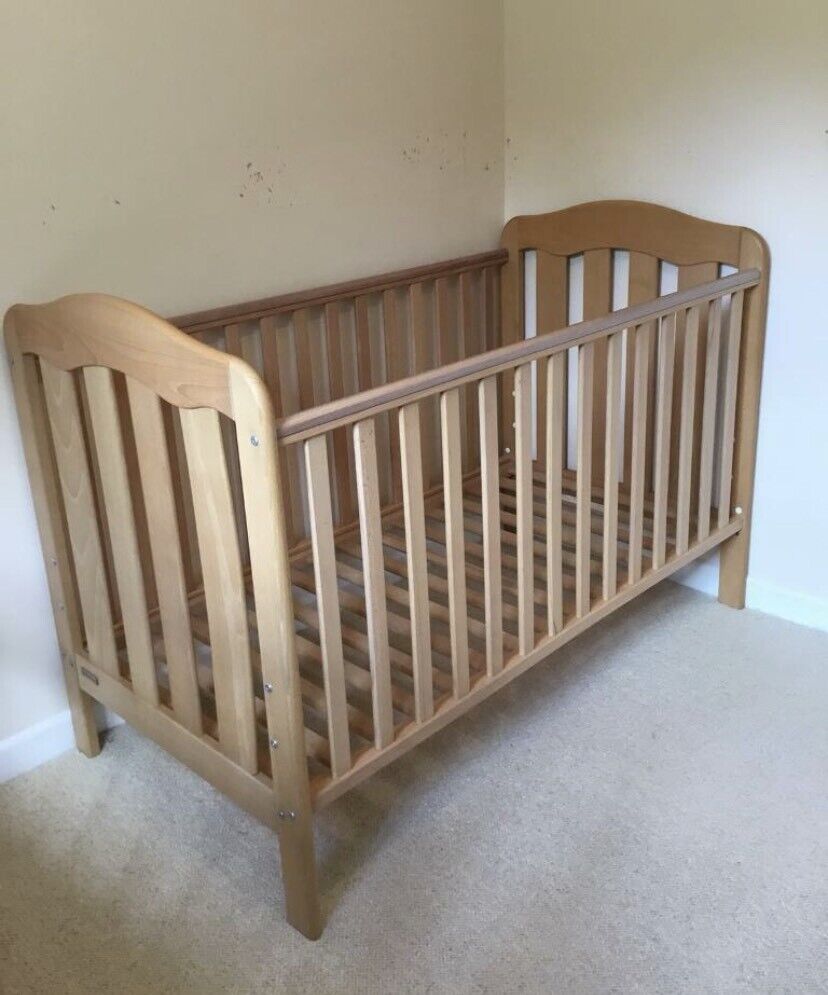 mamas and papas eloise cot bed